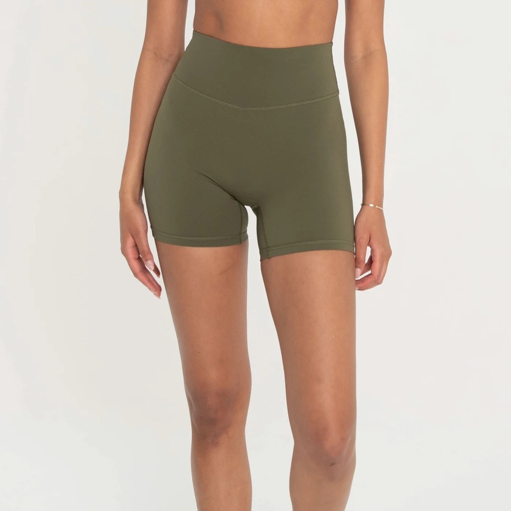 Form Core Biker Shorts